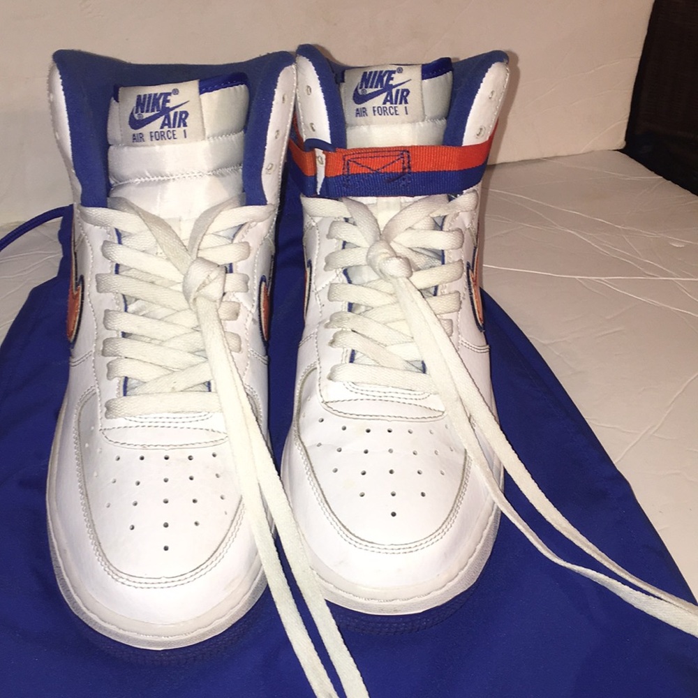 Nike tennis shoes